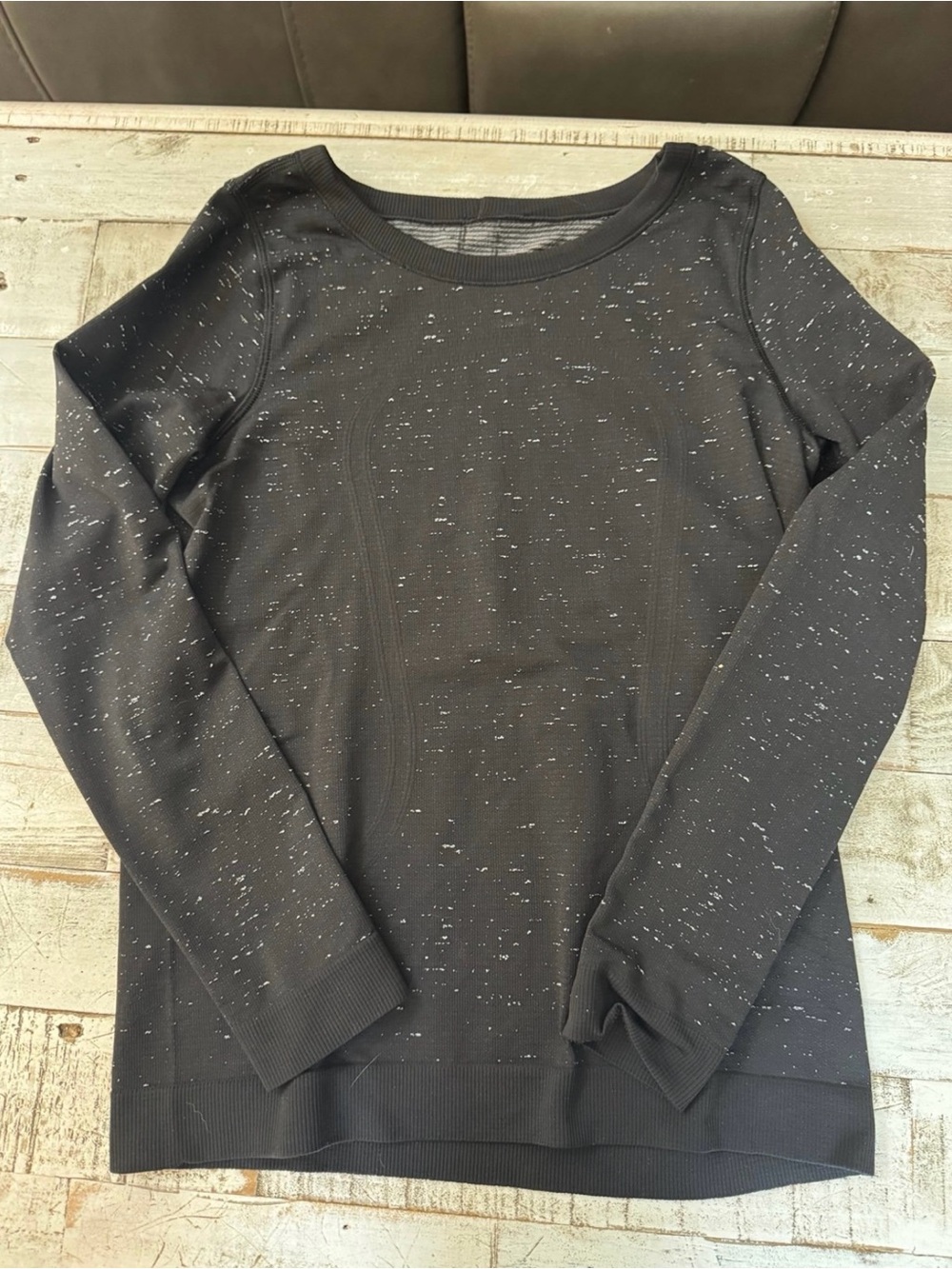 Lululemon estimated size 6 Swiftly Tech Black Speckled